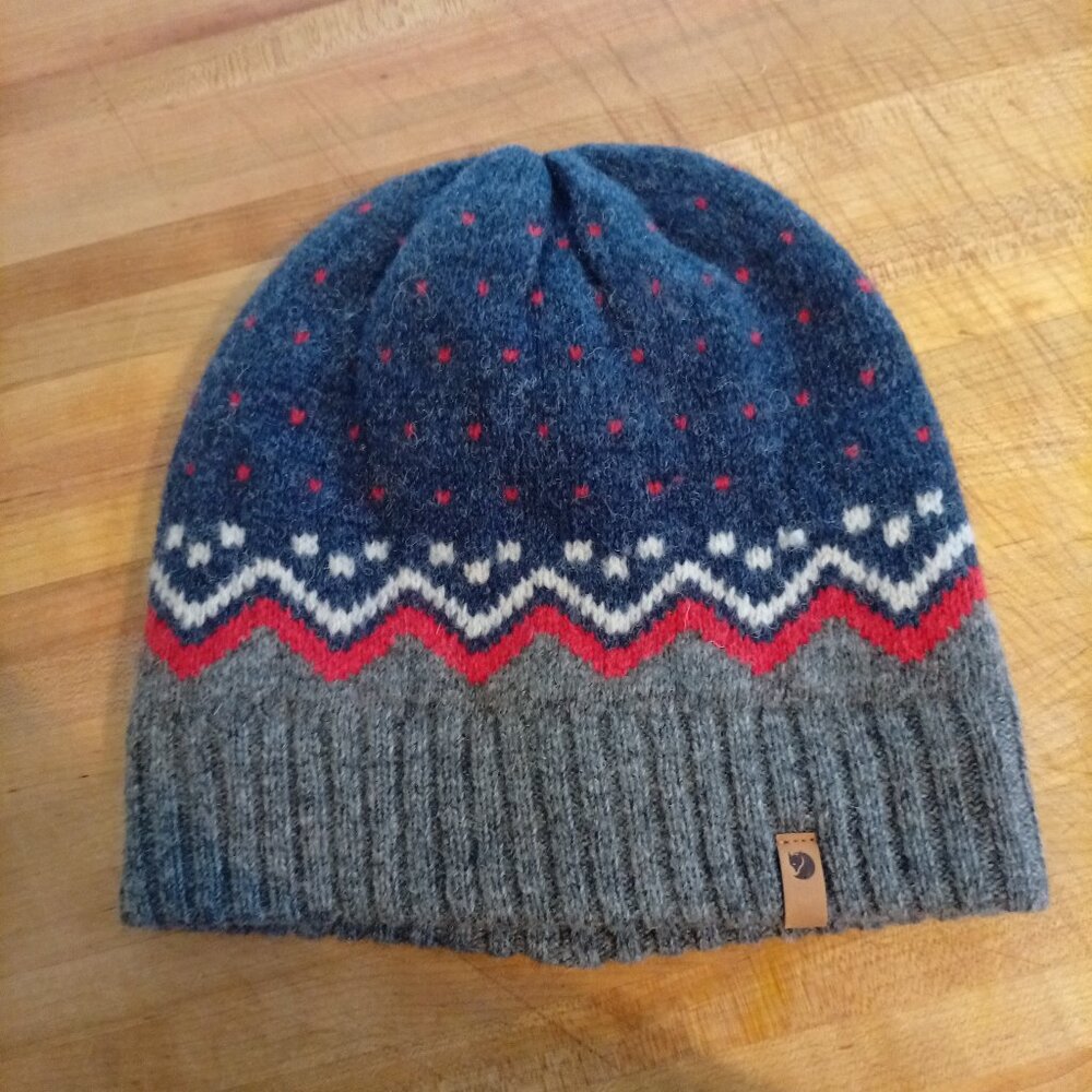 Fjällräven Wool-Blend Nordic Knit Beanie – Blue/Red/Grey